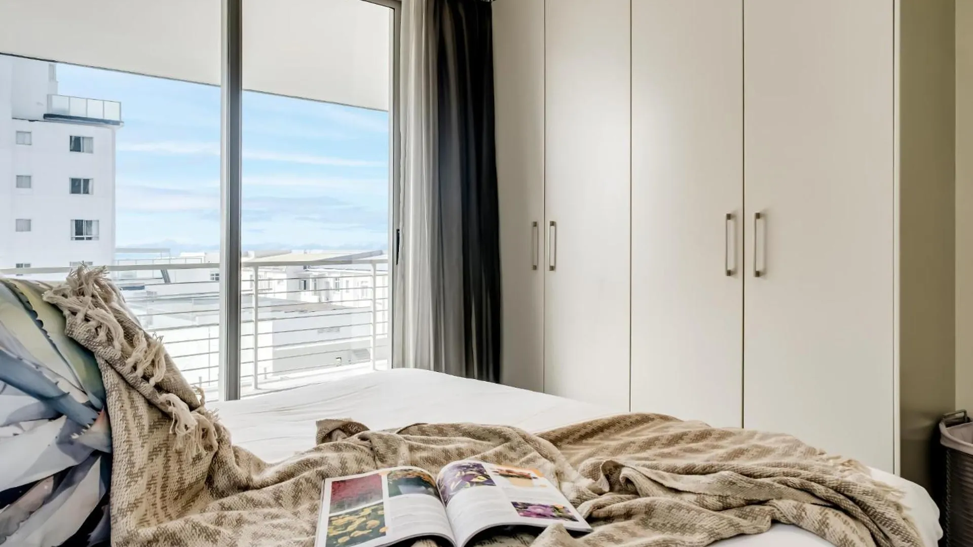 Fairmont 201 Daire Cape Town